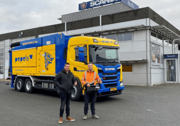 Pepels personeel voor een eigen vrachtwagen